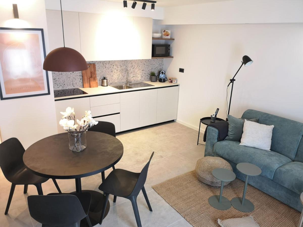 Modern And Cozy Apartments Salt & Pepper In Heart Of Ровин Екстериор снимка