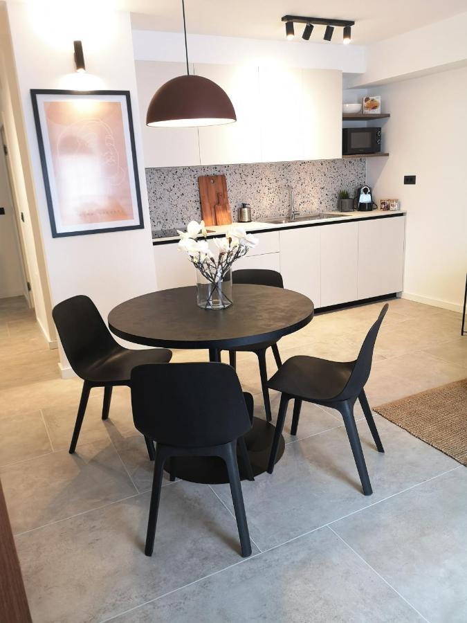 Modern And Cozy Apartments Salt & Pepper In Heart Of Ровин Екстериор снимка