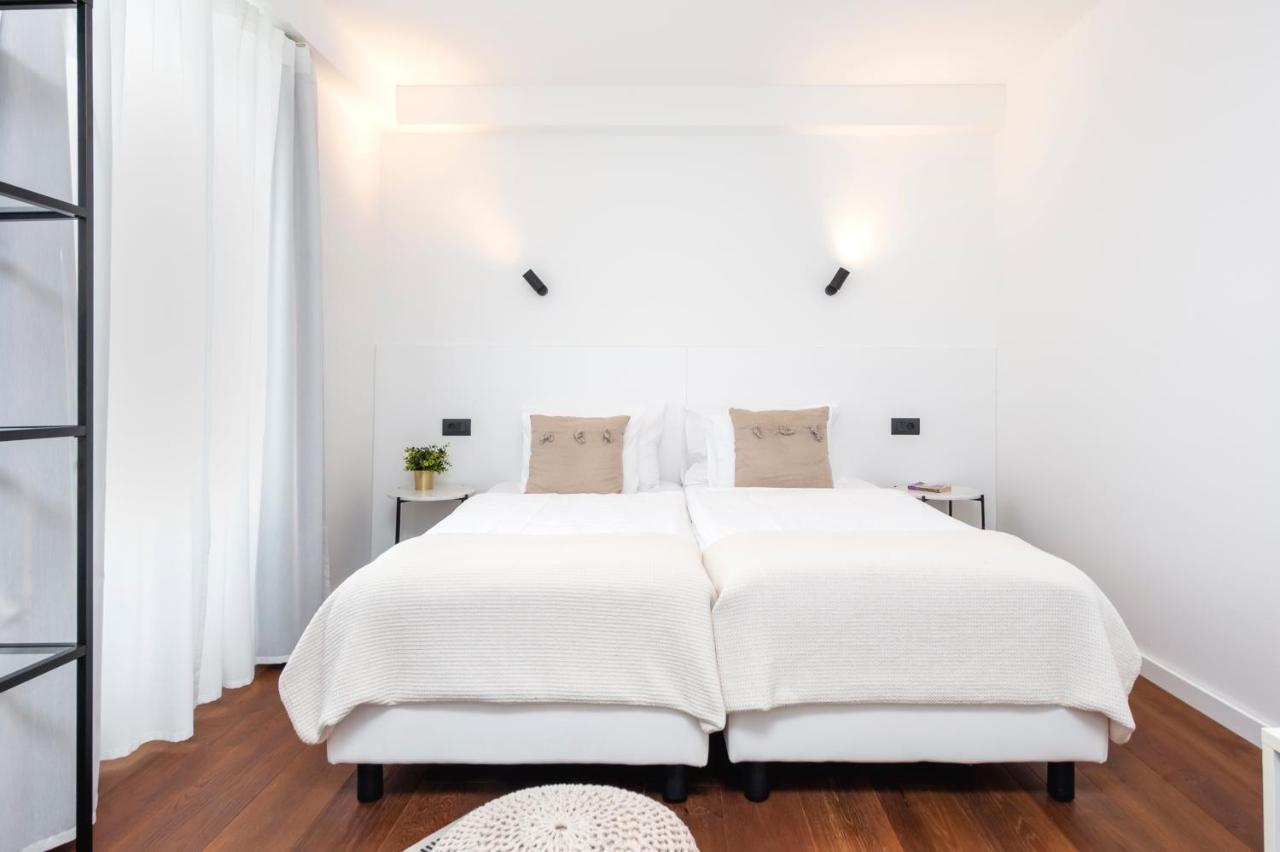 Modern And Cozy Apartments Salt & Pepper In Heart Of Ровин Екстериор снимка