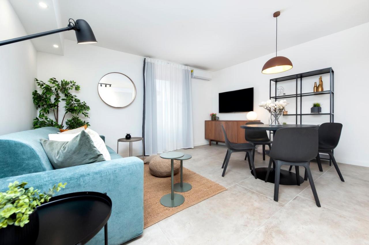 Modern And Cozy Apartments Salt & Pepper In Heart Of Ровин Екстериор снимка